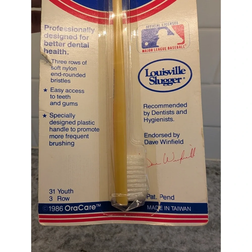 Vintage 1986 Chicago White Sox Baseball Bat Toothbrush & Holder Dave Winfield Ad